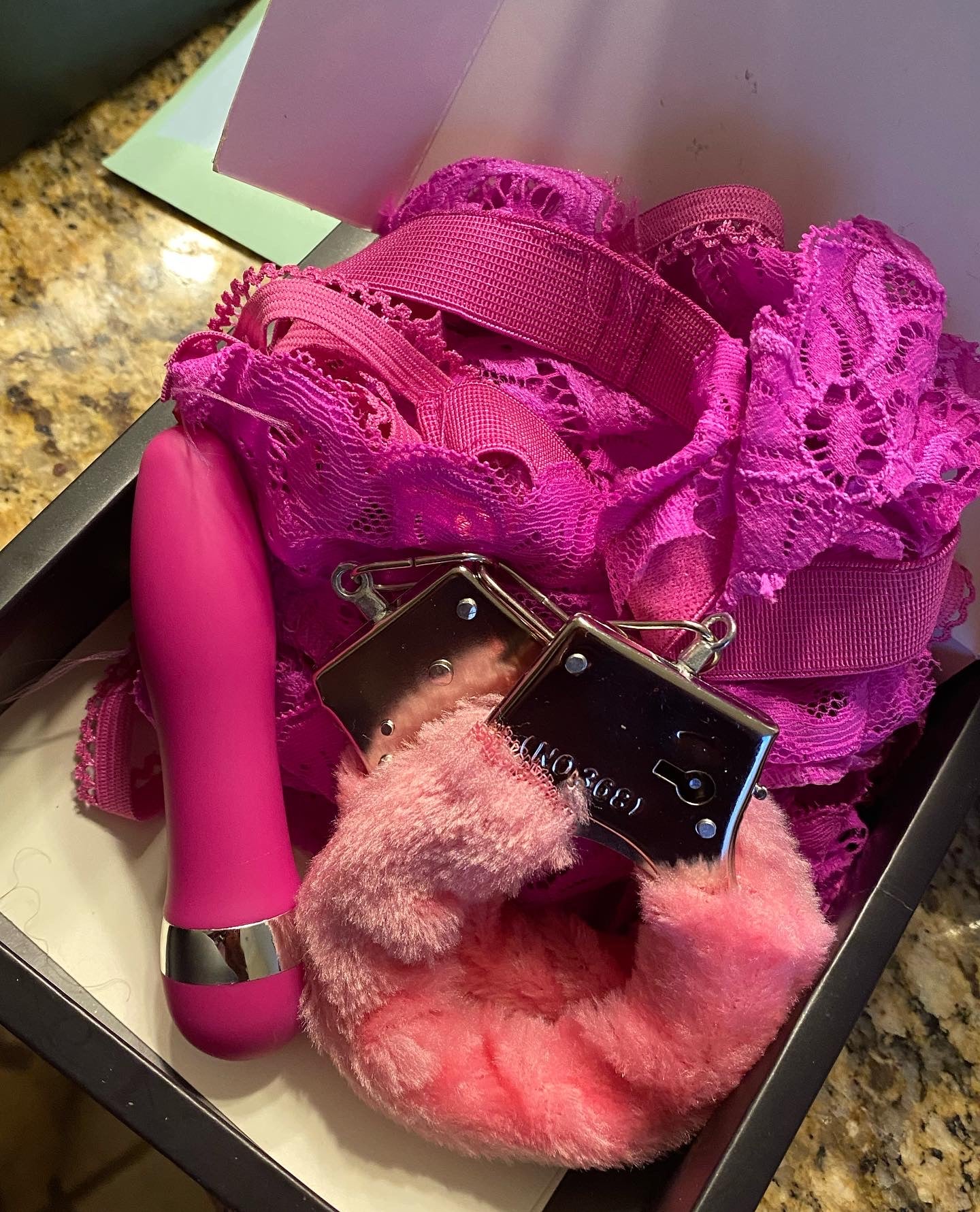Knotty Girl - 5 Piece Intimate Set
