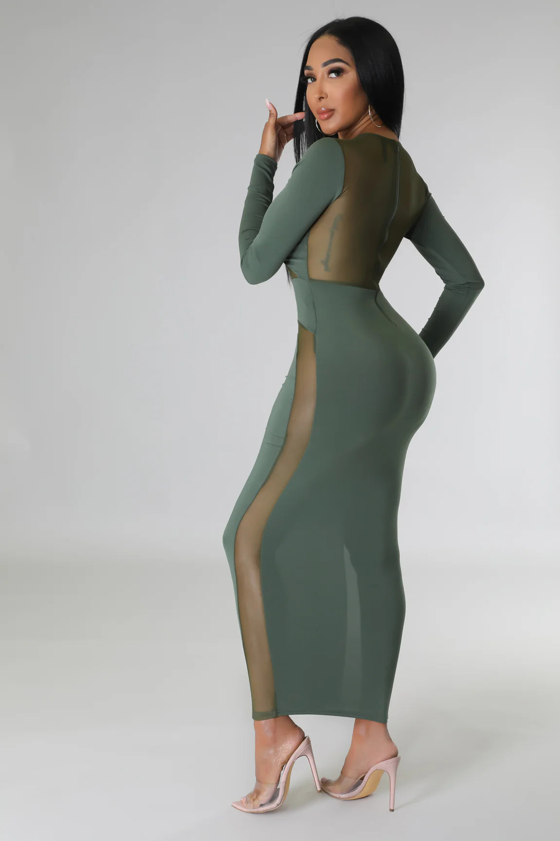 Soo me - Flattering Sheer Midi Dress
