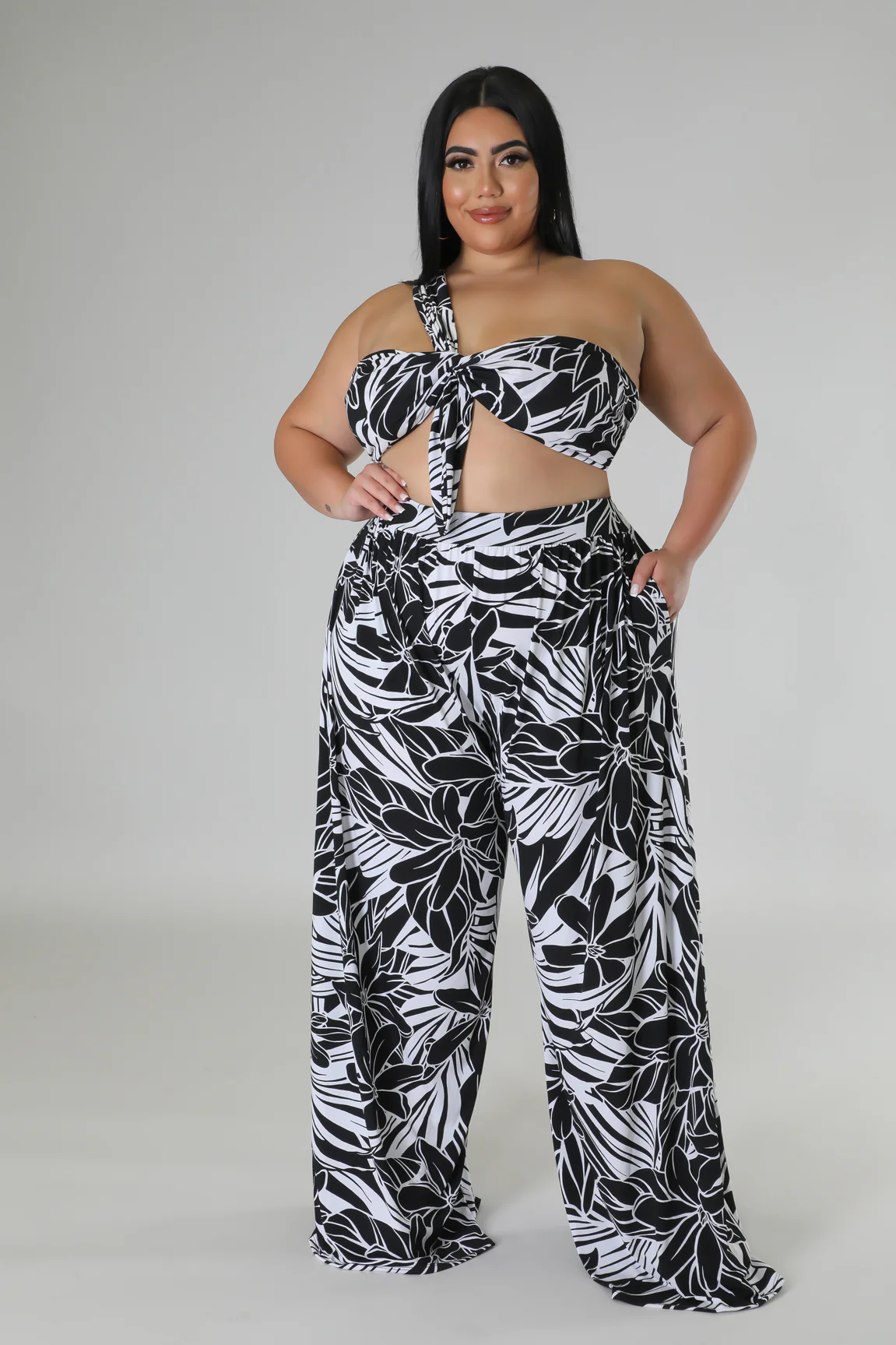 Grown-ish+ - 2 Piece Pants Set