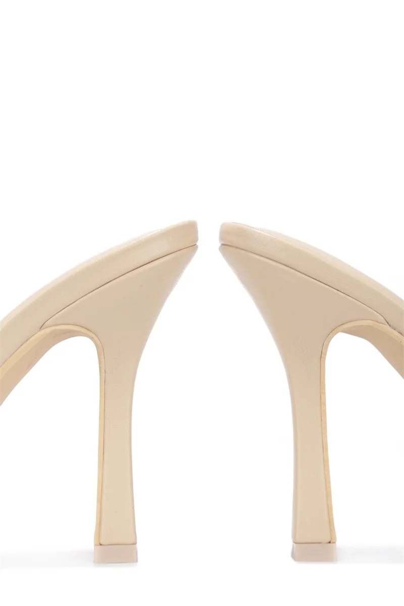 XL Cuban Link Big Stone Heels - Nude